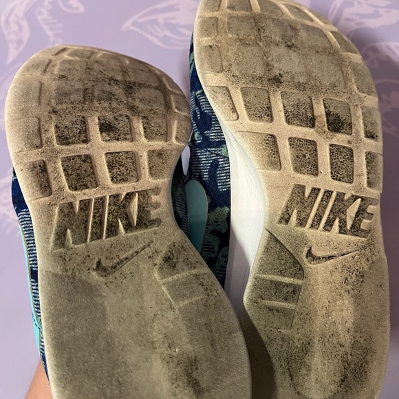 Sz 6.5 NIKE Athletic Running Shoes ~ Blue Camo - Picture 5 of 5